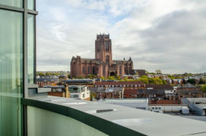 Penthouse In Liverpool City Centre - Free Parking - Balcony - by Happy Days